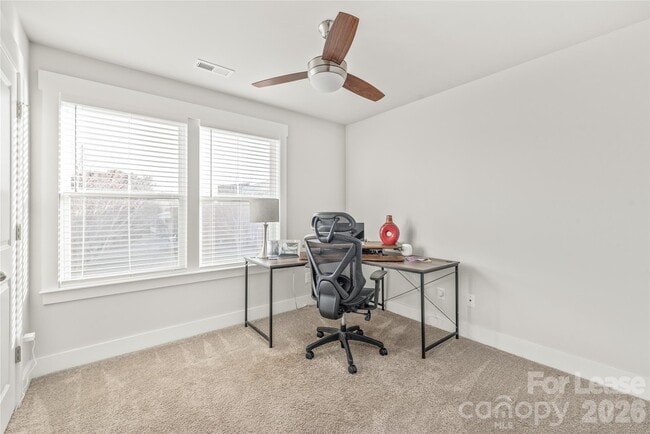 Building Photo - 554 Amalfi Dr