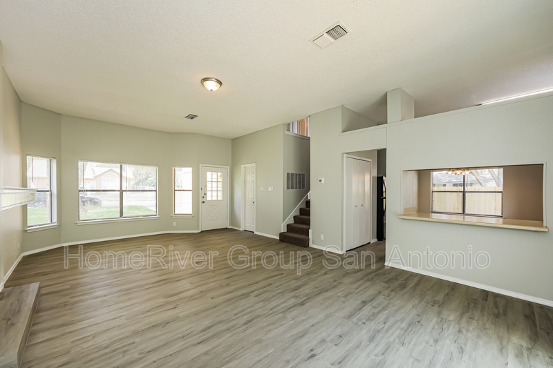 Building Photo - 8714 Ridge Mile Dr