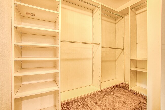Building Photo - 25624 Wordsworth Ln