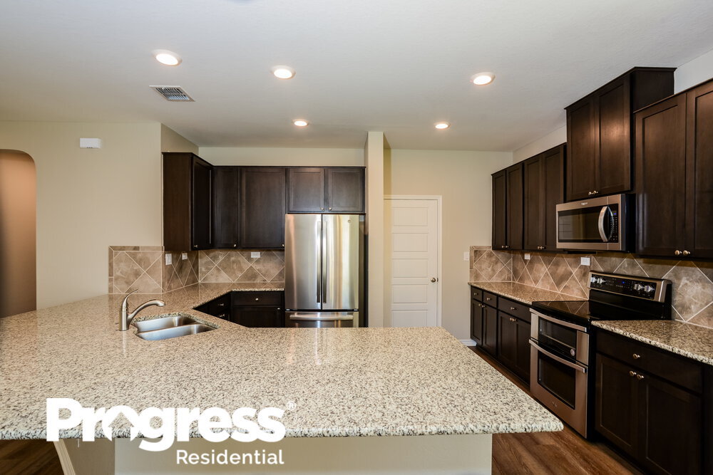Building Photo - 8208 Victory Cove