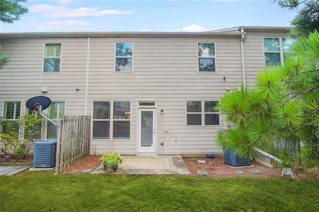 Building Photo - 1539 Creek Bend Ln NW