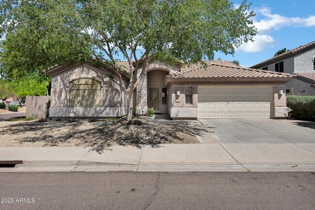 Primary Photo - 2260 E Binner Dr