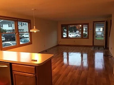 Building Photo - 19 Allspice Ln