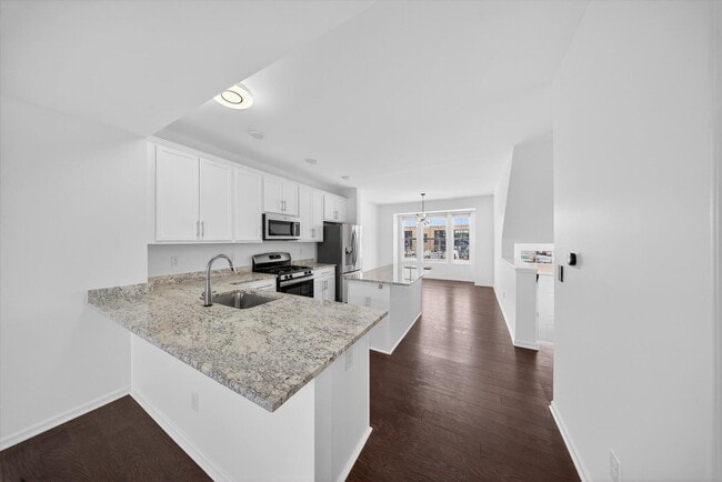 Building Photo - 49527 Lantern Wy