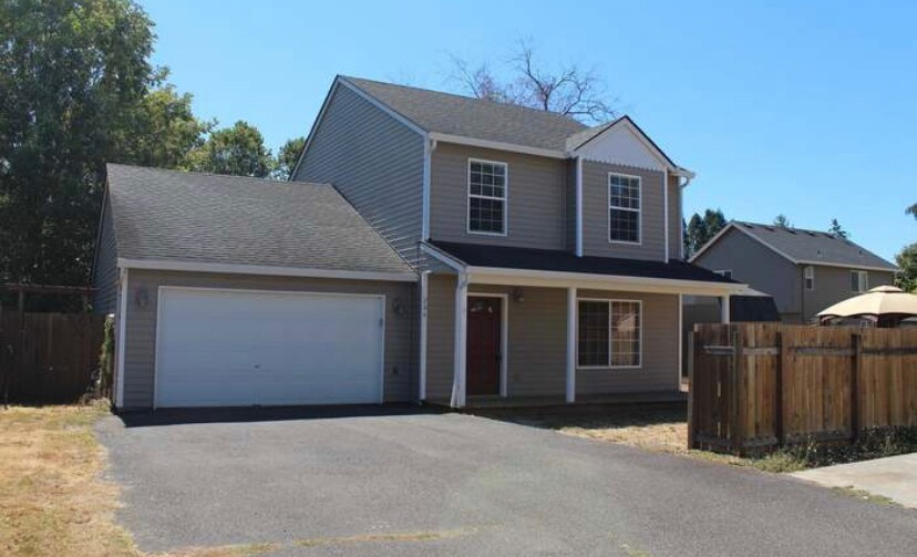 Building Photo - 206 E Illinois St