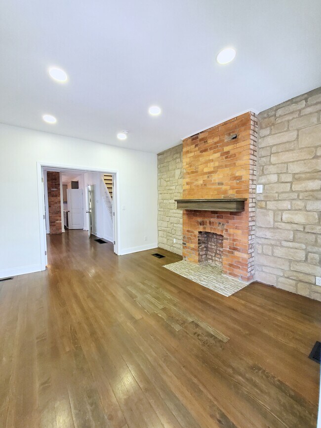 Living Room - 142 E Maynard Ave