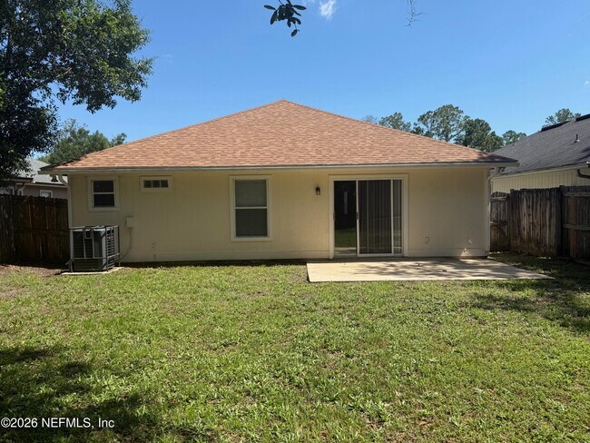 Building Photo - 5550 Oak Crossing Dr