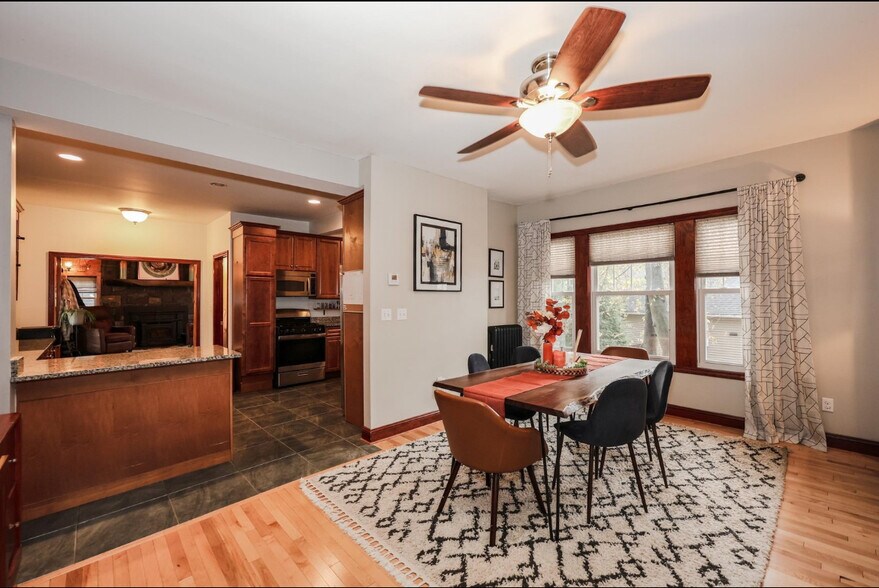 Building Photo - 331 E High St