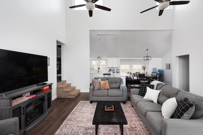 Building Photo - **Furnished Winter Rental** 3 Bed, 2 Bath Home on Wellesley Island