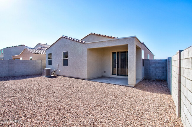 Building Photo - 12340 W Kaler Dr