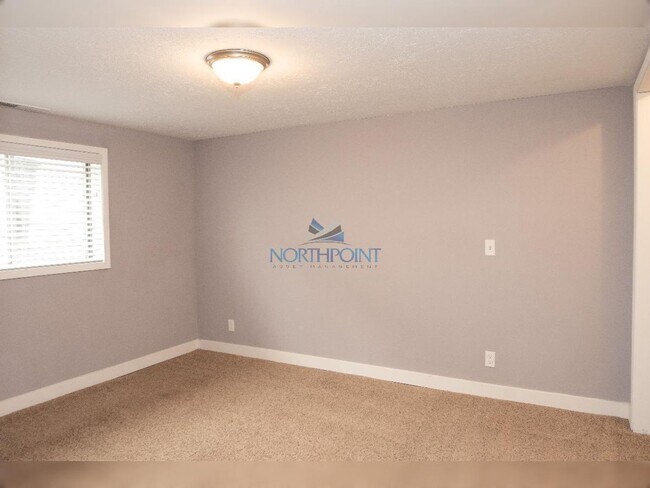 Building Photo - 2BR/1.5BA | Newly Renovated House Duplex | Private Backyard |  In International Peace Garden!