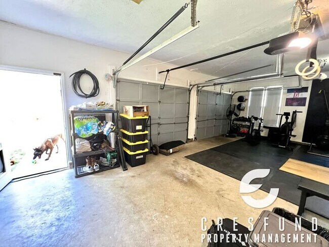 Building Photo - 4BR Coming Soon (May 15th or sooner)