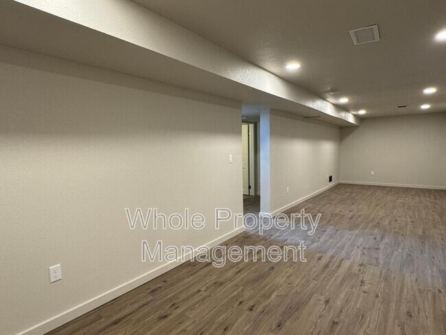 Building Photo - 5008 Alcott St