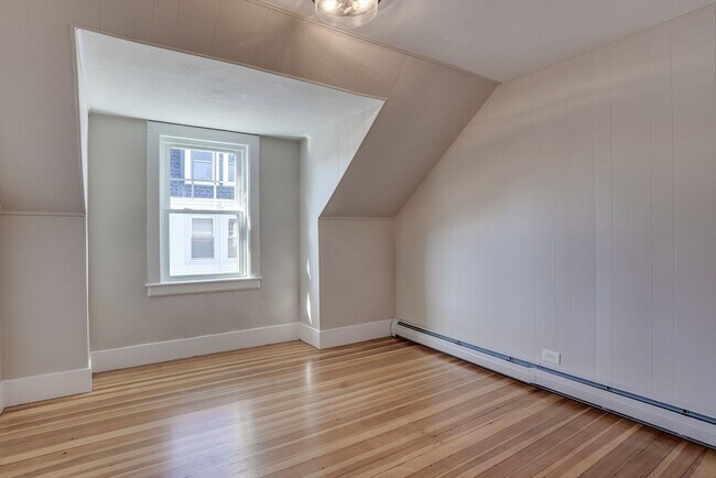 Building Photo - 31 High St