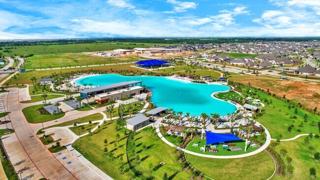 Building Photo - 804 Lake Lacosta Dr