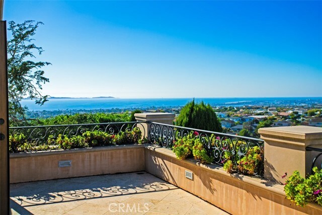 Building Photo - 1 Rim Ridge