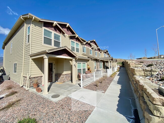 Building Photo - 2122 Birmingham Loop