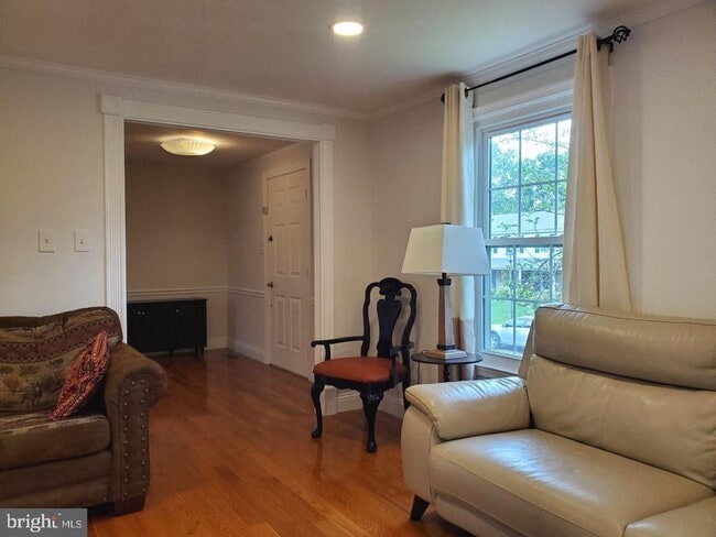 Building Photo - 15840 Buena Vista Dr