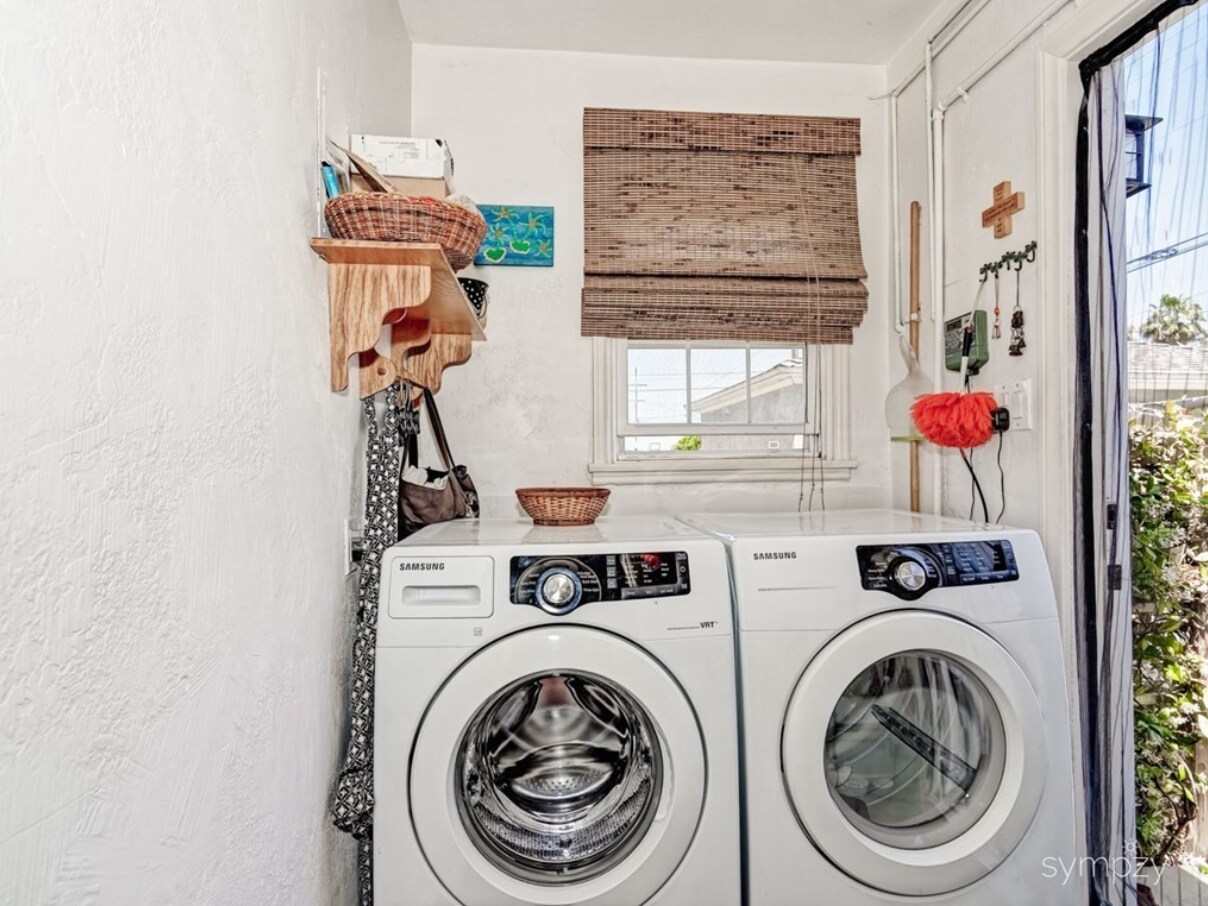Laundry Room - 504 S 46th St