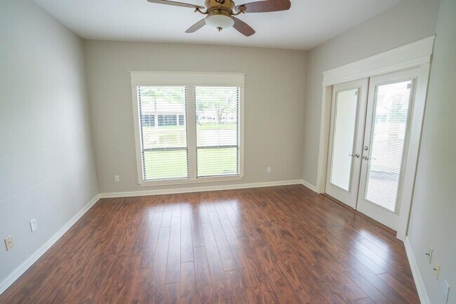 Building Photo - 4144 Greystone Way
