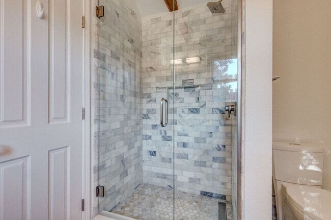 Building Photo - Gorgeous 3BD/2.5BA Downtown Boulder Home- ...