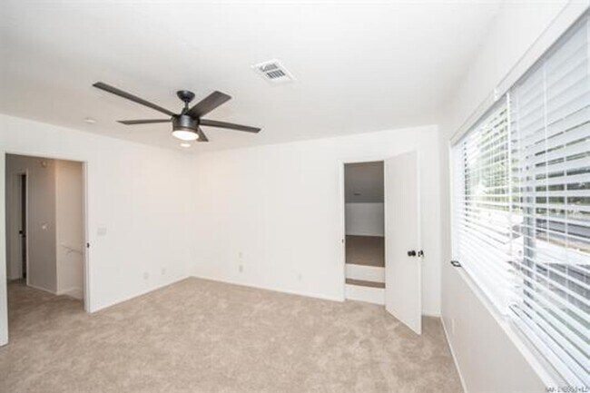 Building Photo - Encinitas 4br  2 car garage granite kitchen Huge Yard Home Remodeled TEXT 858-774-1574 $6290