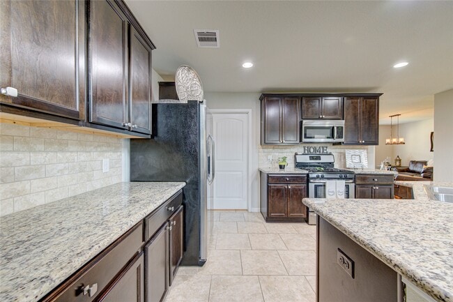Building Photo - 29326 Dunns Creek Ct