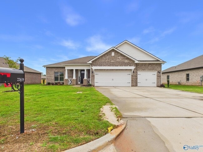 Building Photo - 22619 Donahue Dr