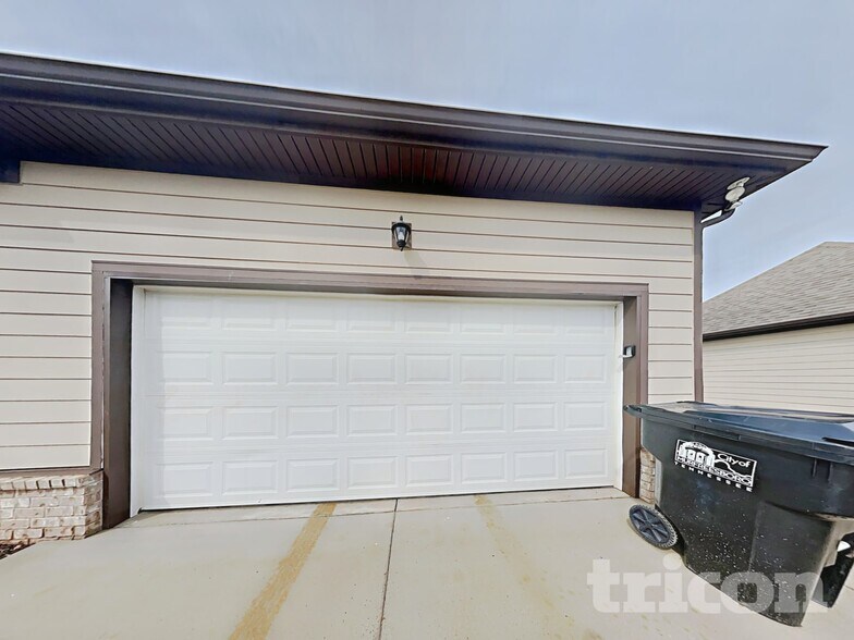 Building Photo - 2169 Cason Ln