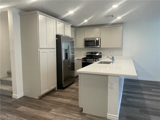 Building Photo - 10714 Burton Grove Ave