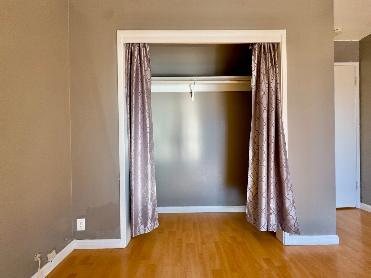 Building Photo - 2835 California St