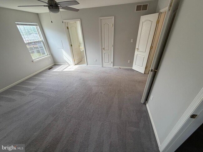 Building Photo - 506 Summervale Ct