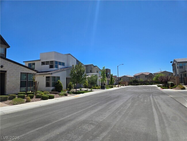 Building Photo - 8242 Skye Territory St