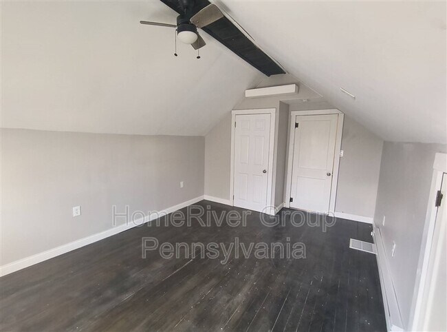 Building Photo - 1429 5th St