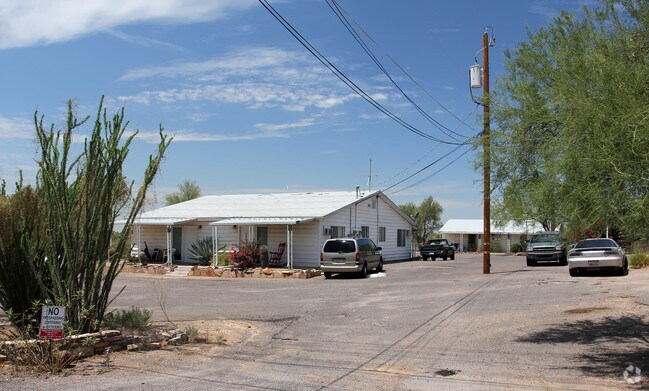 Building Photo - 288 N Cactus Rd
