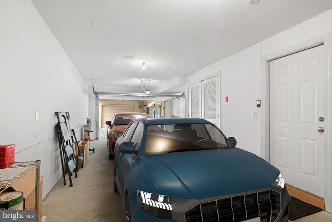 Building Photo - 1001 N 3rd St