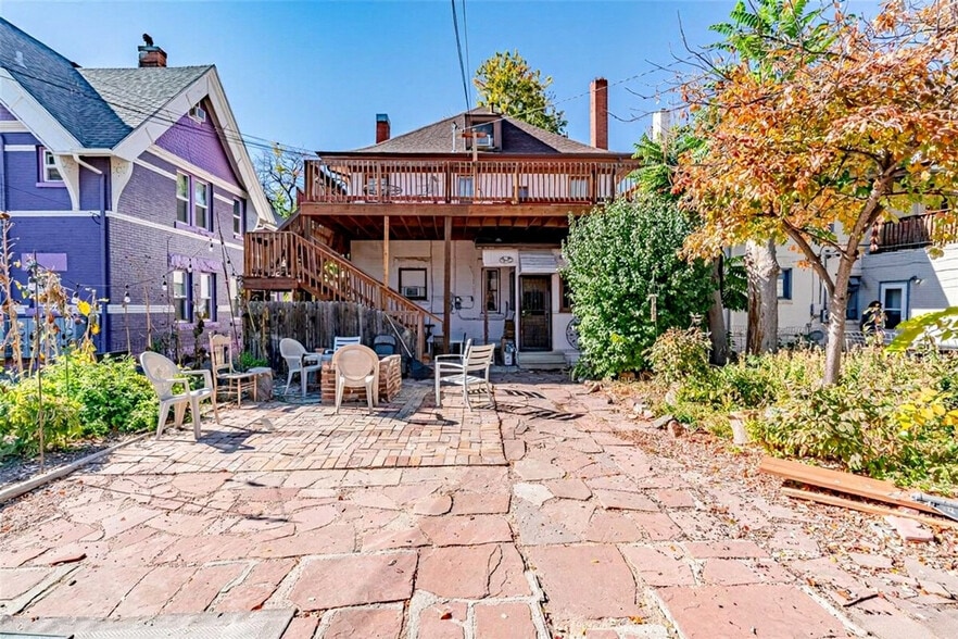 Building Photo - 3026 York St