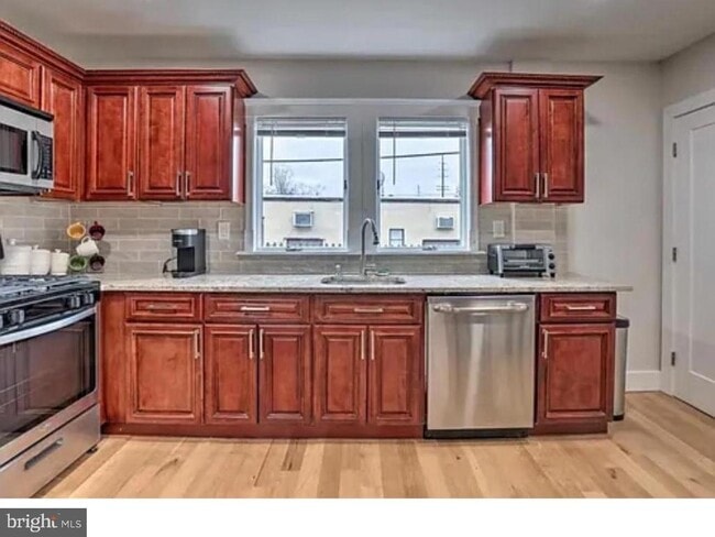 Building Photo - 506 Atlantic Ave