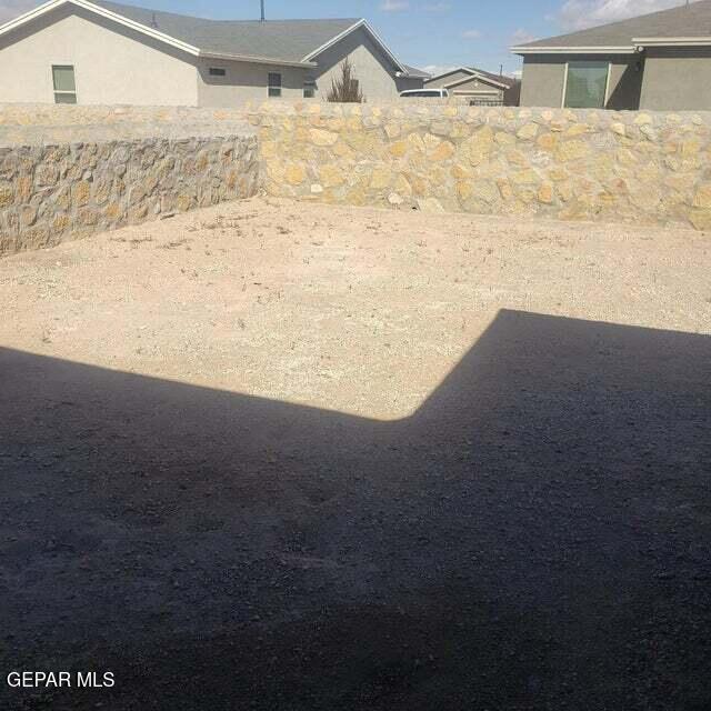 Building Photo - 14249 Paraiso Dr