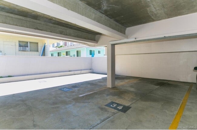 Building Photo - Terrace Towers (APT 1005 CONDO MAPS 46 & 89 TOG/PKG SPACE 34)