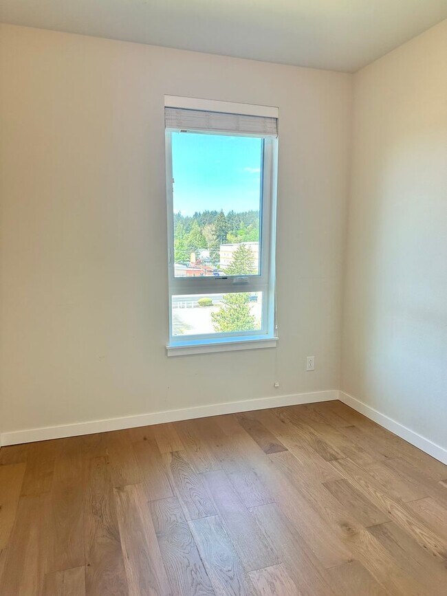 Building Photo - Modern 3-bed, 2.5-bath Townhome in Lake Forrest Park!