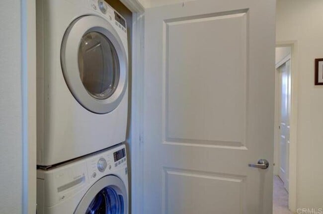 Building Photo - 5451 San Roberto