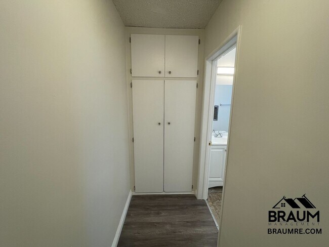 Building Photo - 19405 Haynes St