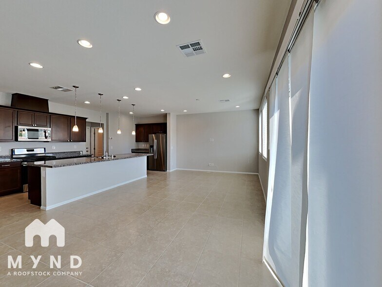 Building Photo - 6646 Evander St