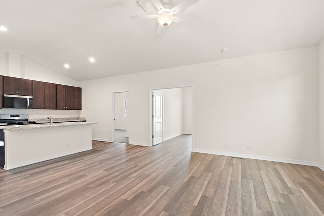 Building Photo - 64 Olympus Dr