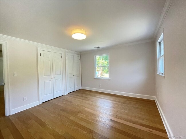 Building Photo - 6 Beech Hill Rd