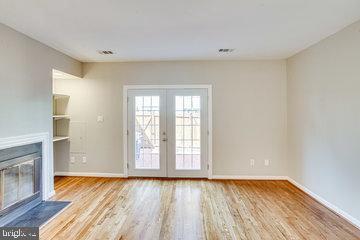 Building Photo - 418 W Glebe Rd