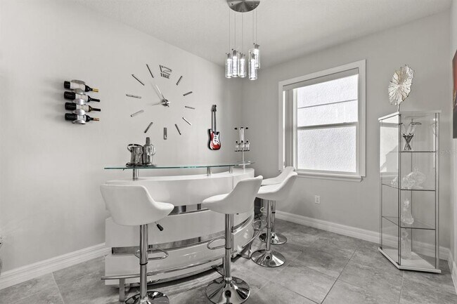 Building Photo - 2417 Chateau Lp