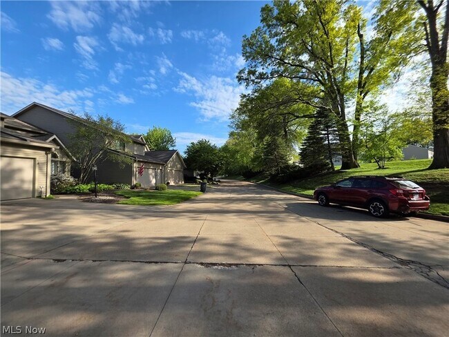 Building Photo - 29 Lethbridge Ln