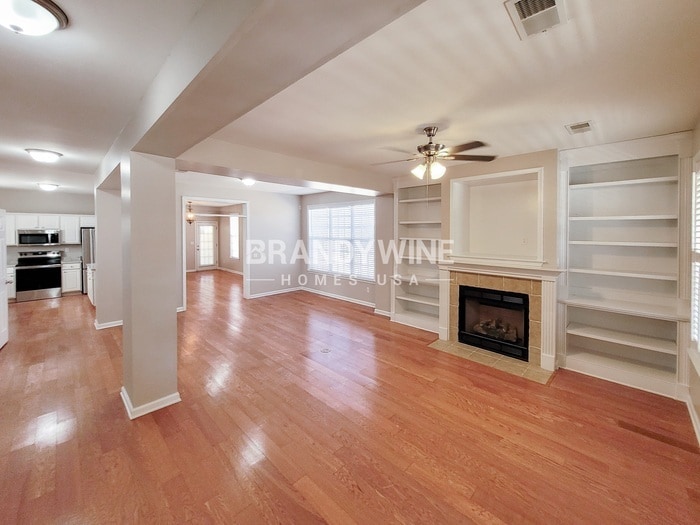 Building Photo - 967 Cairn Creek Dr